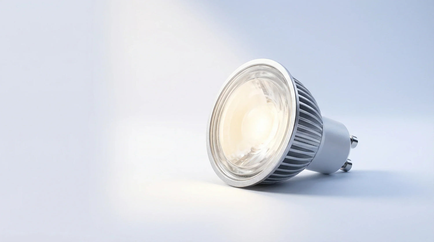LED-Lebensdauer erklärt: L70-Wert und 50.000 Stunden im Praxisvergleich